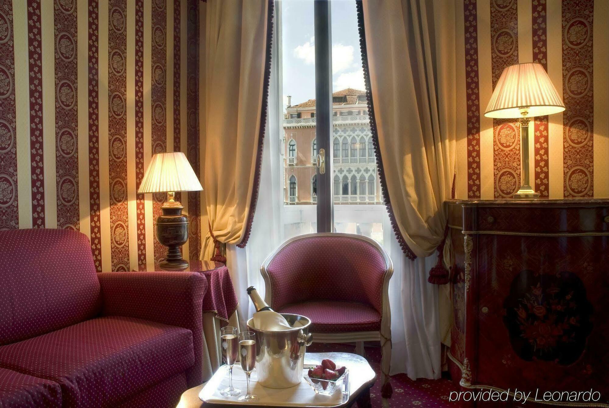 Hotel Sina Palazzo Sant'Angelo Venedig Zimmer foto